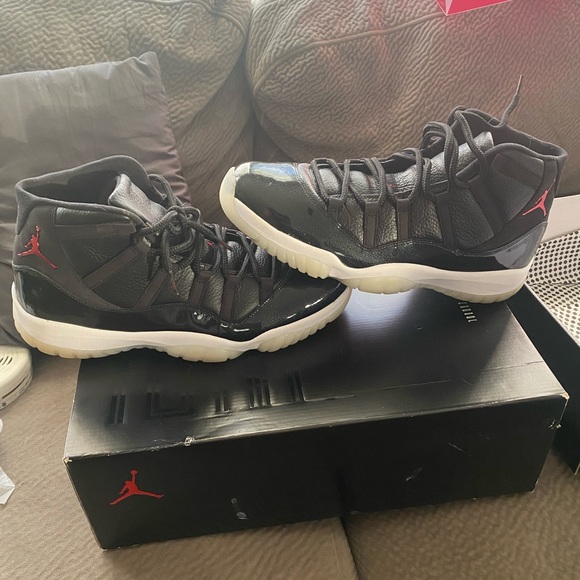 Jordan Retro 11 “72-10” (size 14) - Picture 1 of 8